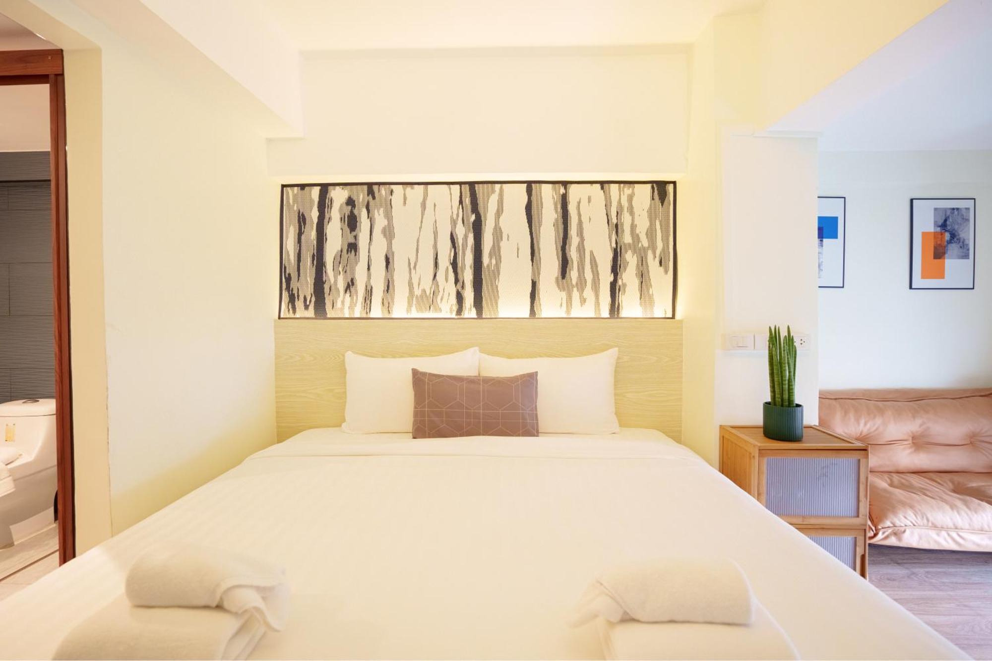 Gecko Eye Hotel Bangkok Bagian luar foto
